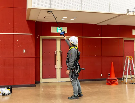 伸縮三脚・通信機バンパー